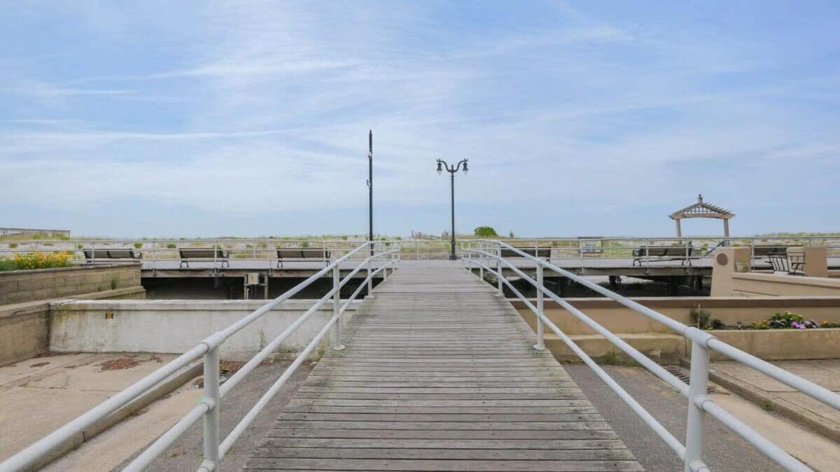 Escape To Raleigh Ave 3 Steps From The Beach แอตแลนติกซิตี้ ภายนอก รูปภาพ